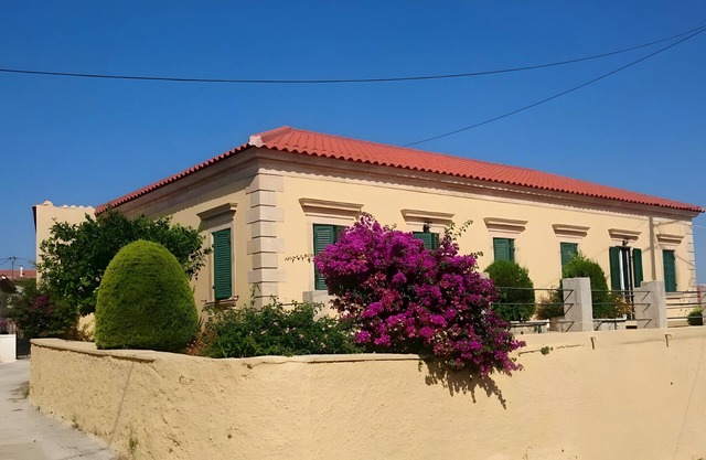 Traditional Country House with Shared Terrace, Wi-Fi and Air Conditioning