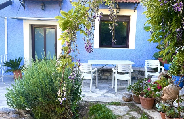 Traditional House in "Kefala" hill next to Rethymnon and Gerani sandy beach