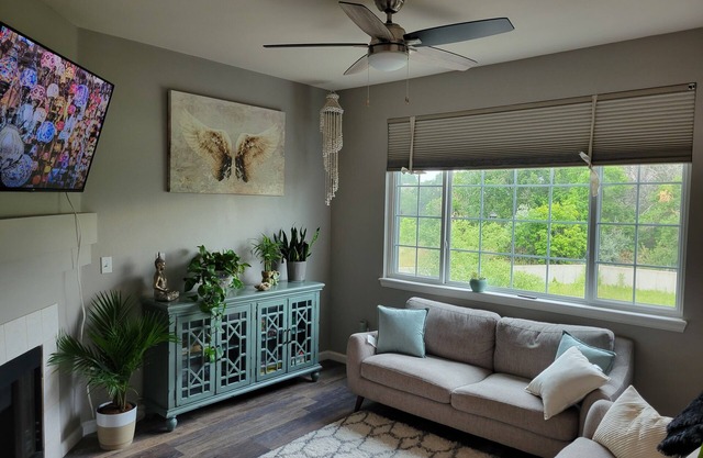 Tranquil 2-bedroom at Red Rocks & Chatfield ~ Winter Wonderland