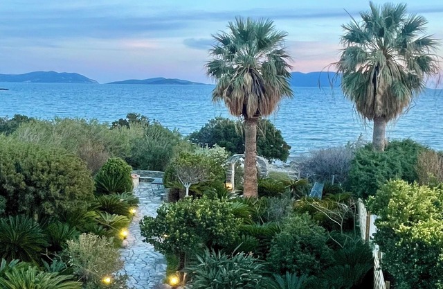 Tranquil 2-bedroom villa in Evia with WiFi, AC