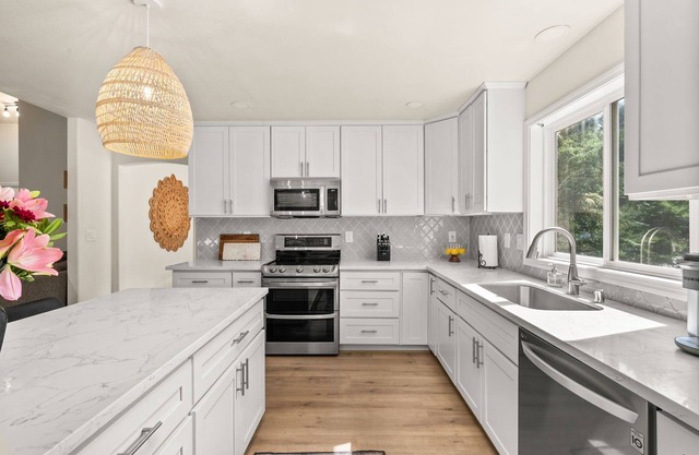 Tranquil 4-bedroom house with AC in Olympia