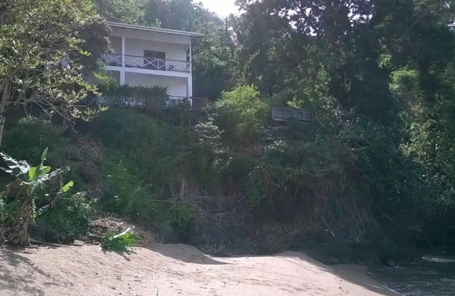 Tranquil and Peaceful Parlatuvier