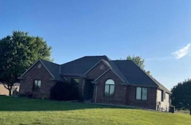 Tranquil Estate on 10 Acres Moments away from Omaha - Your Perfect Getaway