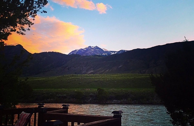 Tranquil Home on Yellowstone River. See other home #4914516 for large families