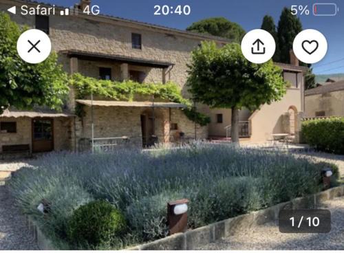 Tranquil location with views of Lake Trasimeno! -