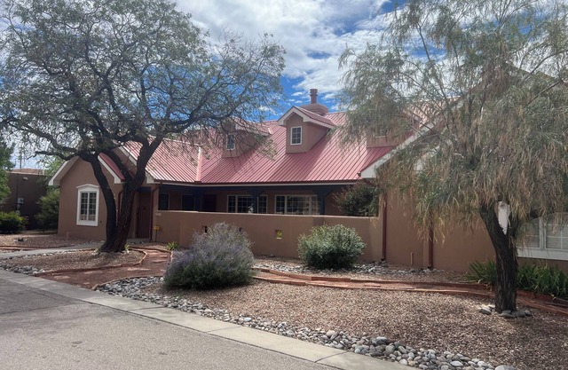 Tranquil North Valley Retreat