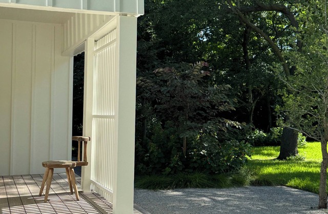 Tranquil Residence in Kessler Park, surrounded by nature near downtown