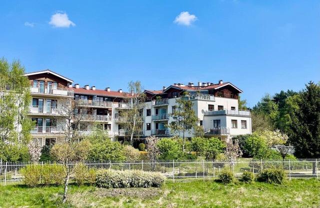 Tranquil Retreat by the Sea: Forest & Park Views in Gdansk Neptun Park