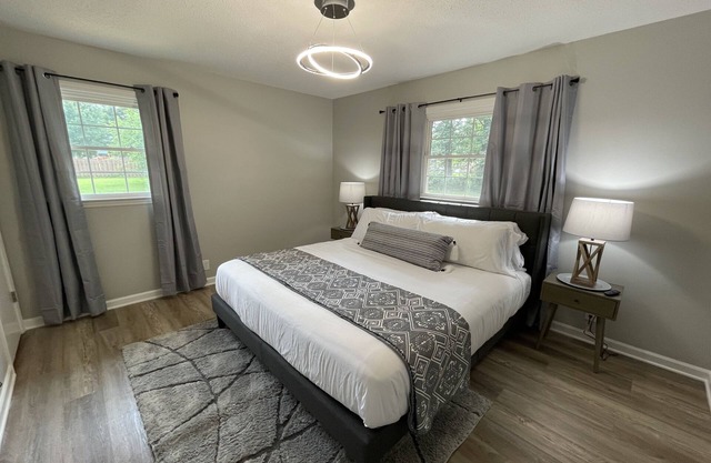 Tranquil Retreat*Family Friendly*Pet Friendly*2 Miles from MTSU