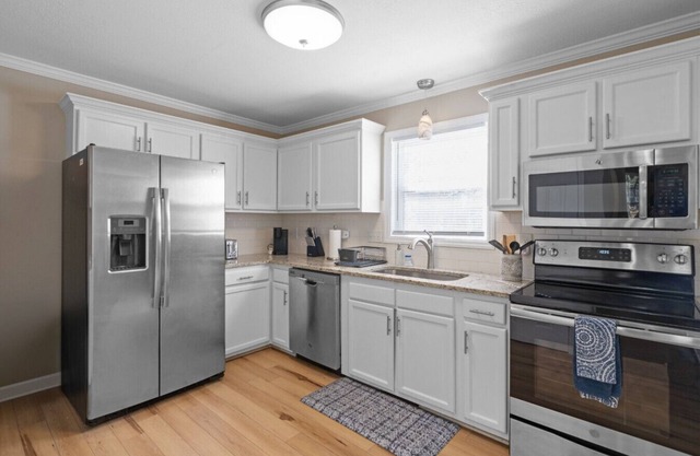 Tranquil Retreat Near Lake Norman – Cozy, Spacious & Perfect for Relaxation!