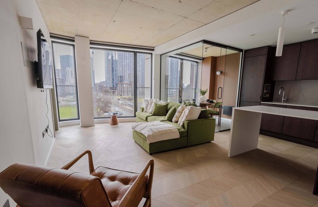 Tranquil Suite 2BR City Views