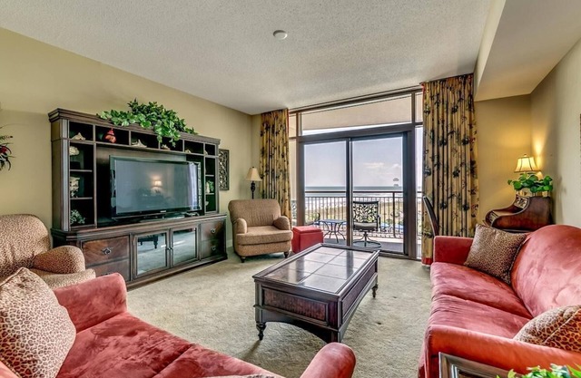 Tranquil Tides Coastal Hideout: 2BR/2BA Condo