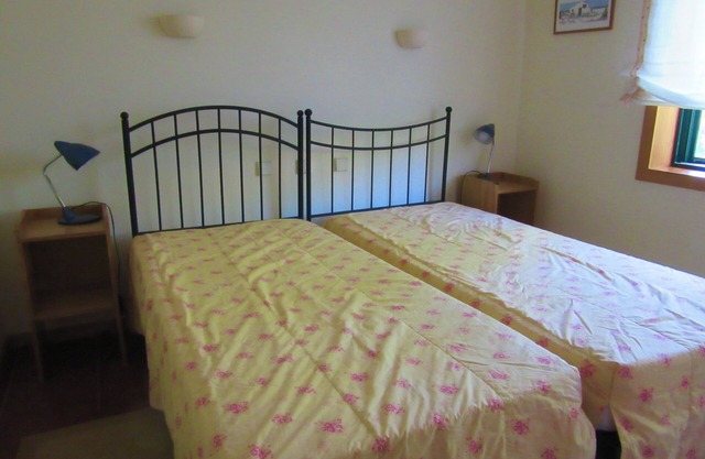 TRANQUILITY IN QUIET GARDEN WITH POOLn(long stays only - prices negotiable)