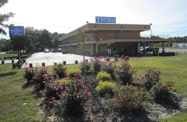 Travel Inn and Suites