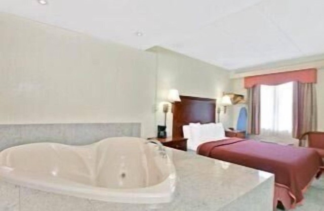 Travelodge by Wyndham Parsippany