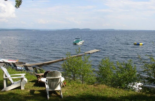 Tree Tops Cottages. Up to 4 lakeside cottages available
