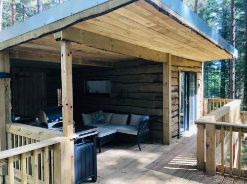 Treetops at Wildwoodz Off grid treehouse No electricity