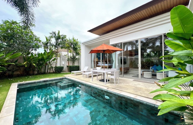 Trichada 3 bedroom Pool villa, Bangtao beach - V66