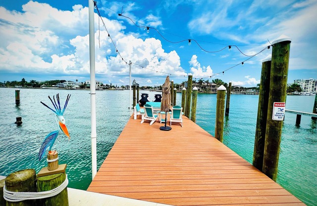 Tropical Waterfront Paradise with Private Dock