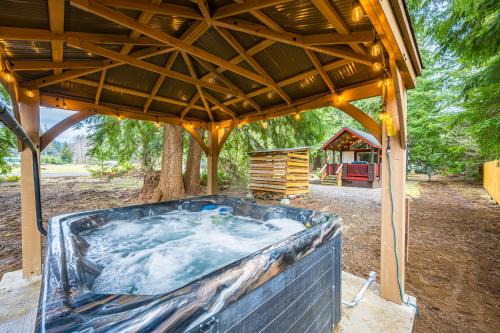 Trout Corner wooded tiny home