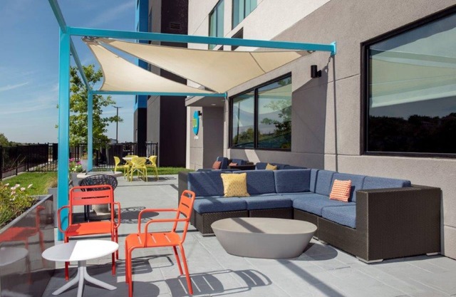 Tru by Hilton San Antonio North