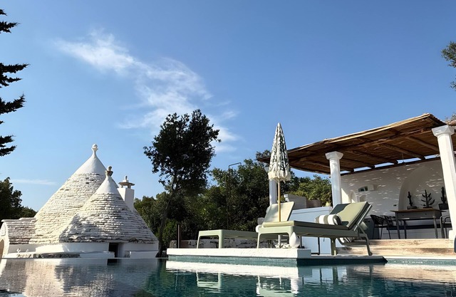 Trulli 'Wild' with Private Pool, Wi-Fi and Air Conditioning