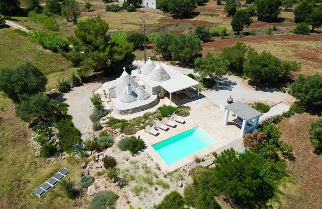 Trullo Bello Nido - private property with own pool in garden with stunning views