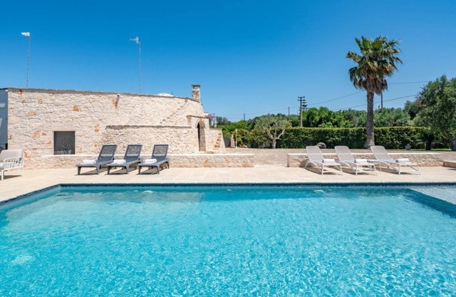 Trullo Giuseppe by Rentbeat