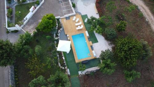 Trullo Vito with pool