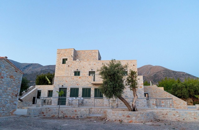 Tsopakas Avli Studio,Near tavern,Beach,Mani