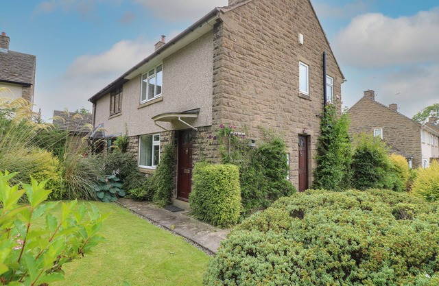 TULIPTREE, family friendly, character holiday cottage in Ashover