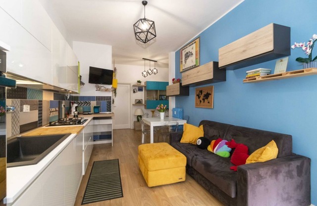 Turin Escape! Vanilla Sunny Flat x4