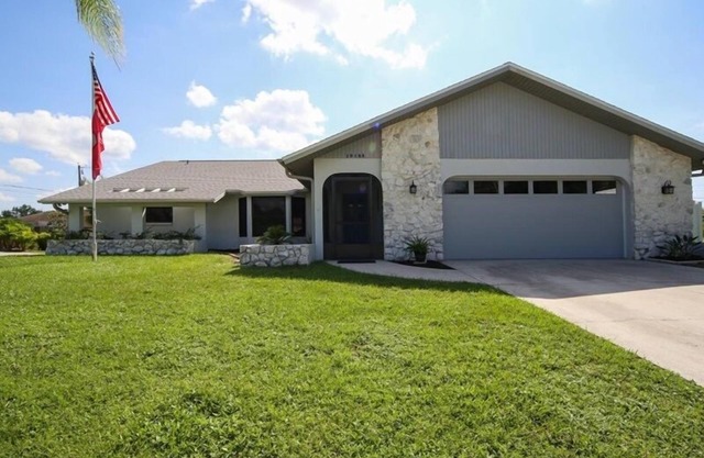 Turquoise Turtle - 10155 Edmonton