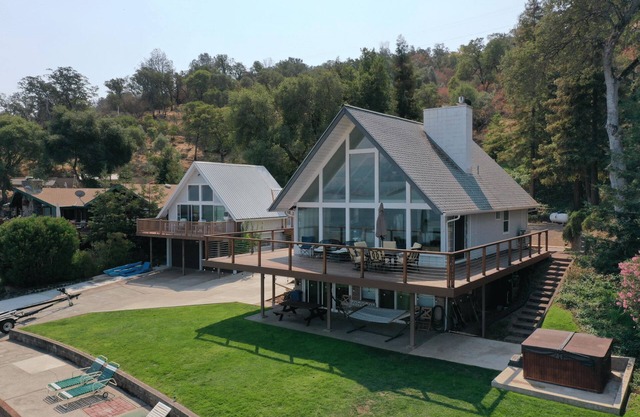 Twin A Frame Homes. Large main house. OPTIONAL 2nd house for an additional fee.