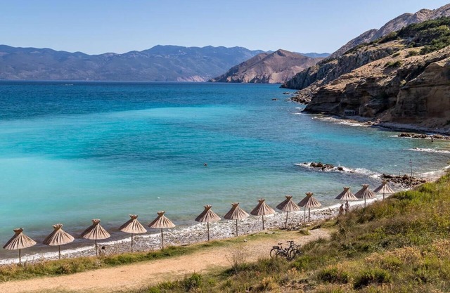 Two bedroom apartment with terrace Draga Bašćanska, Krk (A-21623-a)