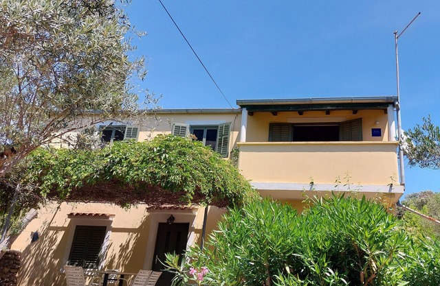 Two bedroom apartment with balcony and sea view Cove Pogana, Cres (A-21464-a)