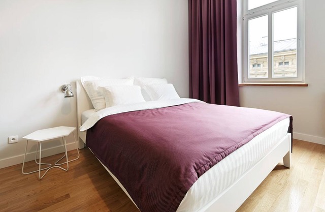 Two bedroom apartment for 6