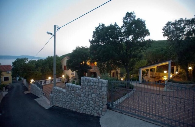 Two bedroom Apartment Cerluka A2