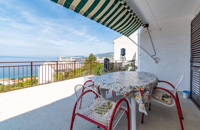 Two bedroom apartment with terrace and sea view Klenovica, Novi Vinodolski (A-5530-a)