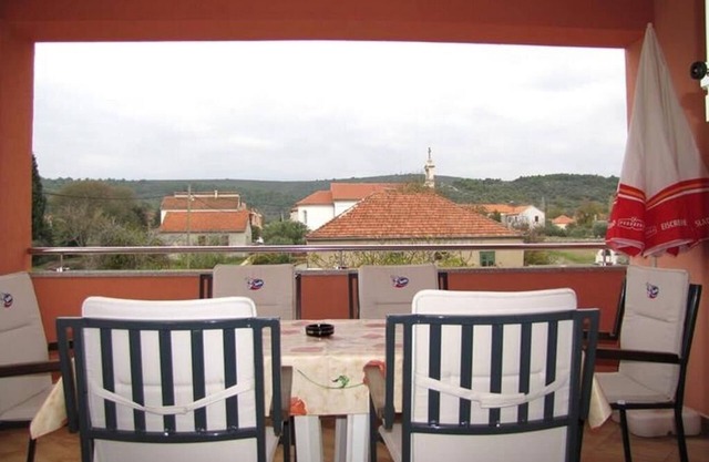 Two bedroom apartment with terrace and sea view Neviđane, Pašman (A-18054-b)