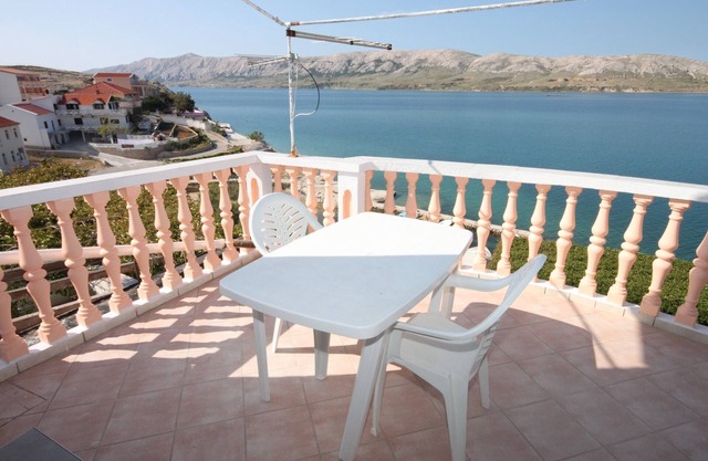 Two bedroom apartment with terrace and sea view Zubovići, Pag (A-6394-b)