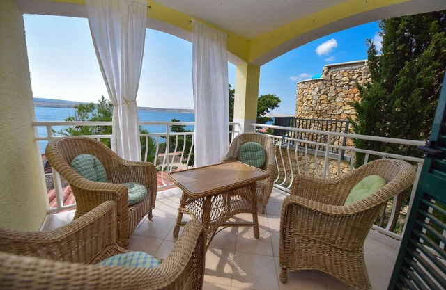 Two bedroom apartment with terrace and sea view Vidalići, Pag (A-9393-a)