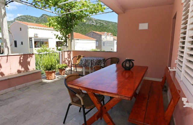 Two bedroom apartment near beach Žuljana, Pelješac (A-10112-a)