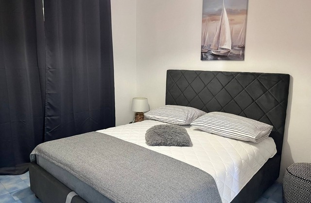 Two bedroom apartment near beach Potočnica, Pag (A-222-c)