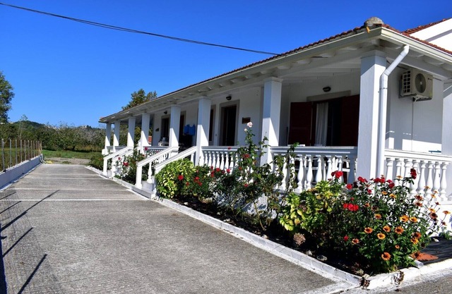 Two bedroom apartment only 100m from one of the most beautiful beaches of Corfu.