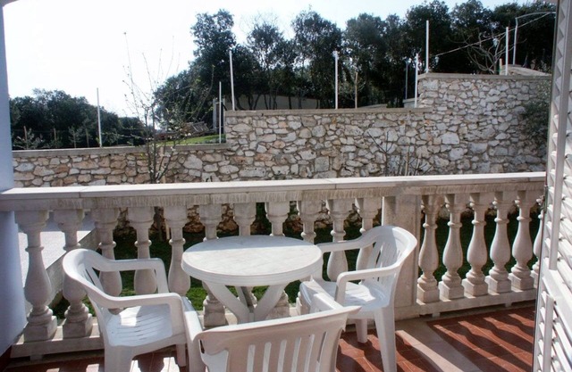 Two bedroom apartment with terrace Vrsar, Poreč (A-3007-b)