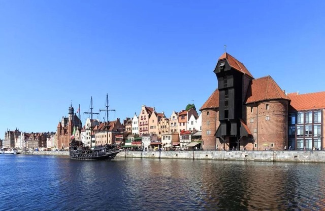 Two bedroom flat in the centre od old town