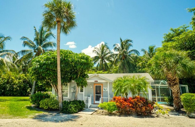 Two Bedroom Pool Home- Captiva Baywatch