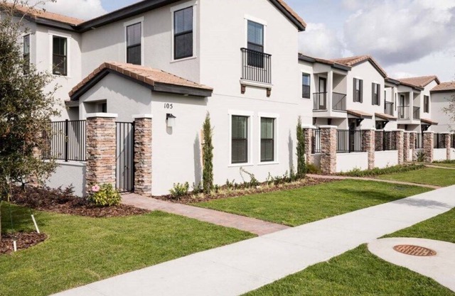 Two Bedroom Townhome in Balmoral Resort Near Theme Parks - Free Gas Card