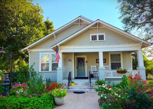 Two Step at The Brenham House